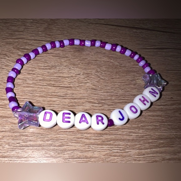 Taylor Swift Eras Tour Friendship Bracelet - Picture 4 of 4